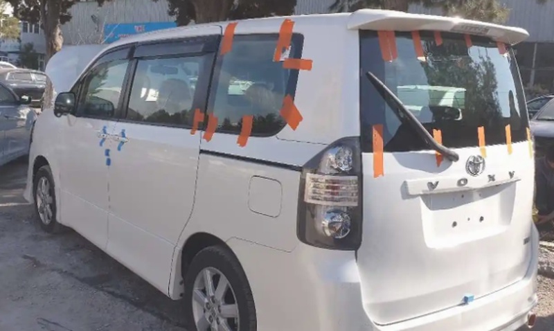 Стекла от Toyota Voxy